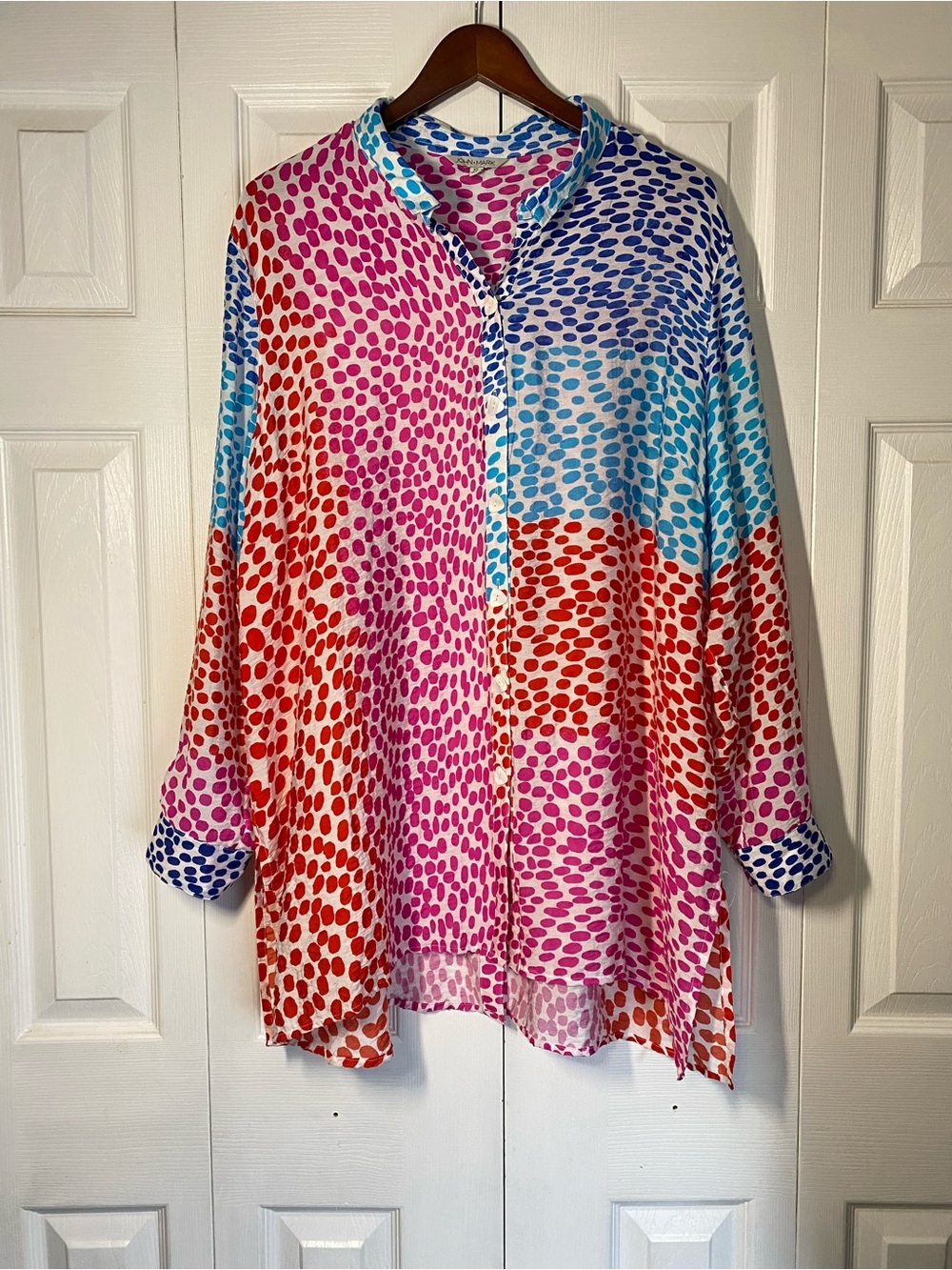 John Mark Blouse Top Colorful Artsy Rolltab Sleeves Button Blue Red Pink XL